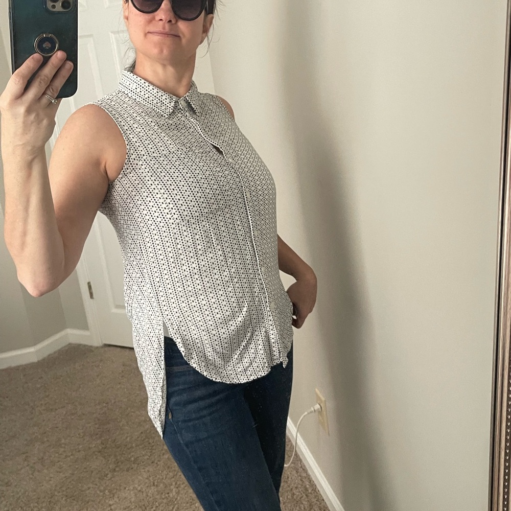 Velvet Heart Black and White Patterned Shirt - Picture 9 of 14